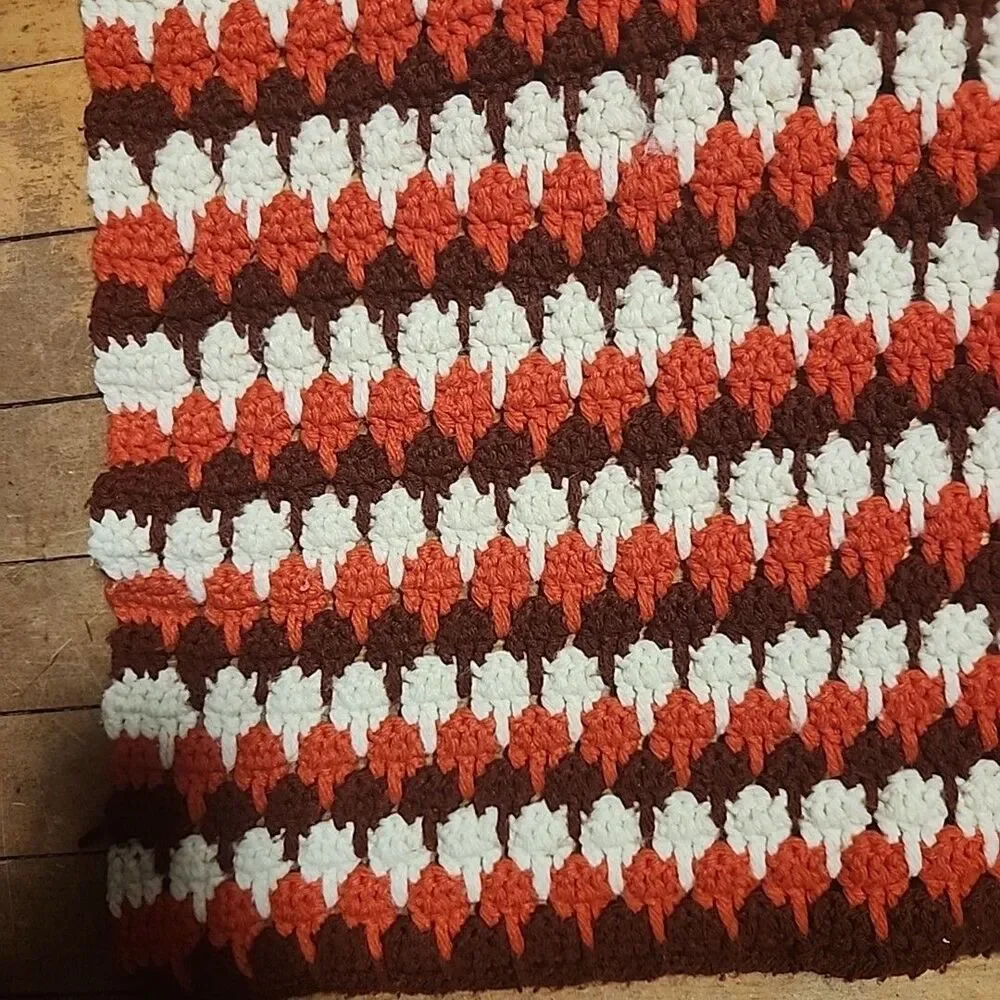 Afghan/Blanket Crocheted Rust-Brown-White  48”x74”Handmade Teardrop Pattern VTG